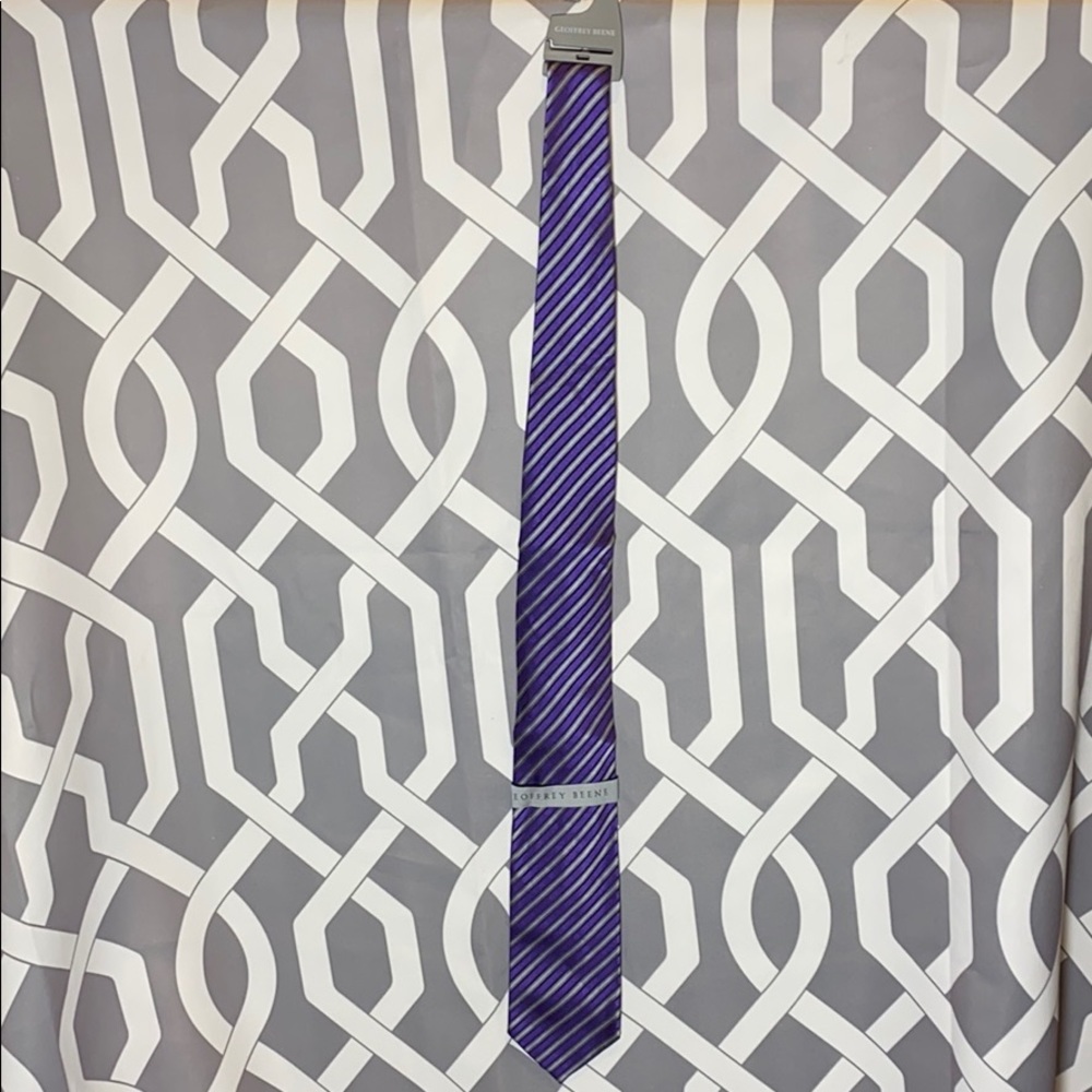 Geoffrey Beene Purple Stripped Tie
